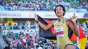 堪萨斯皇家队新秀杰克·卡格里奥内（Jac Caglianone）在 2A 单场双响炮展现力量